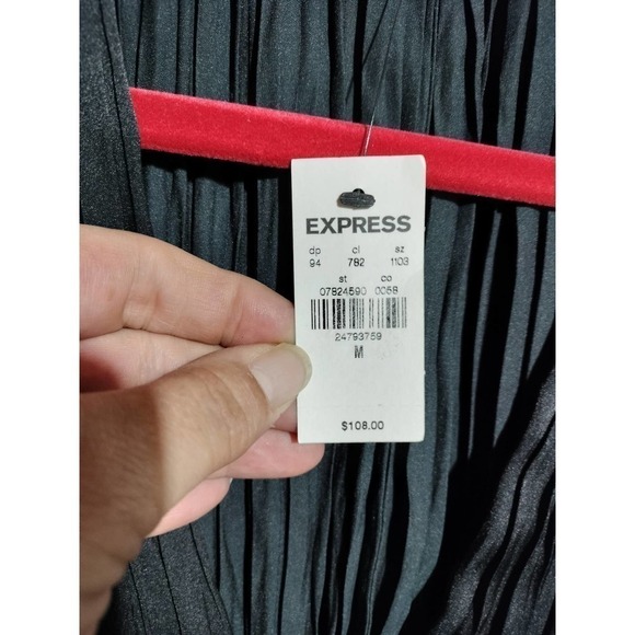 Express NWT black sleeveless maxi dress low cleavage raw hem size Medium - Picture 4 of 10